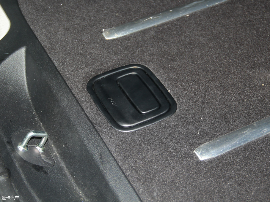 2015������Z��(�M��) 3.0L ���팧����