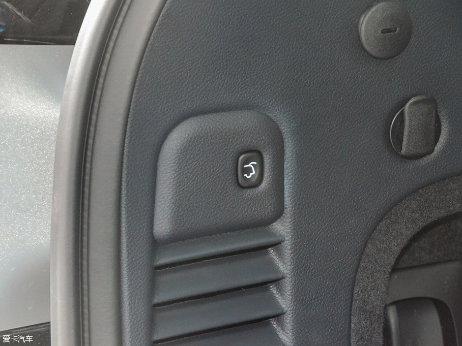 2015������Z��(�M��) 3.6L ���A������