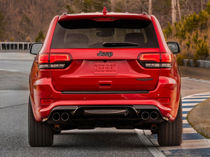 2017款Trackhawk 整体外观