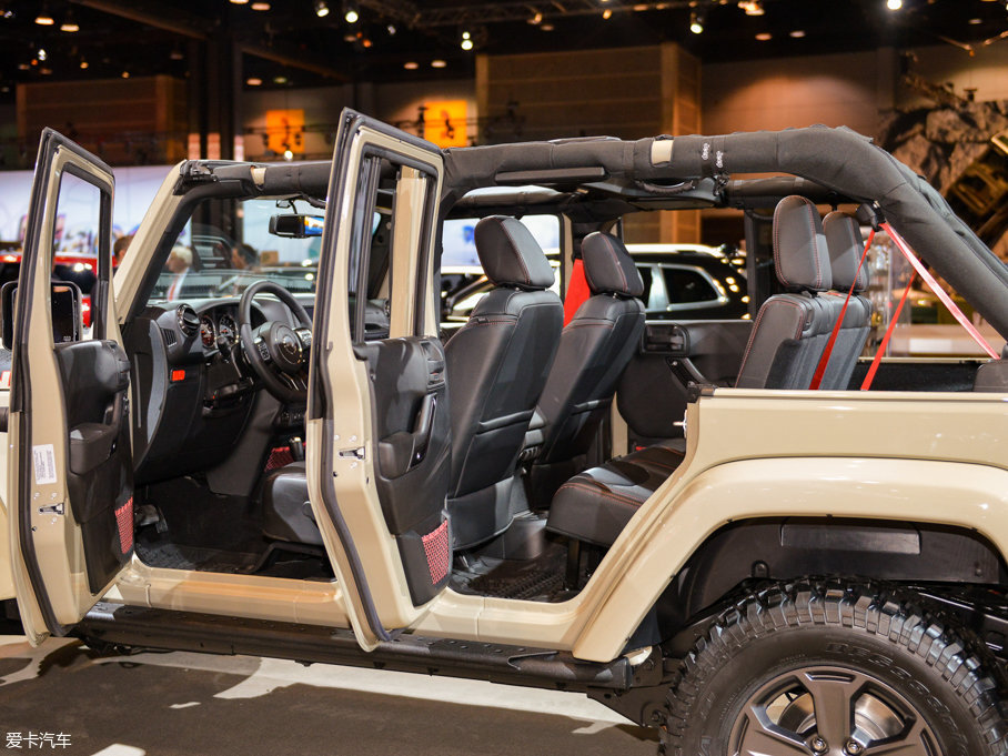 2017R 3.6L Rubicon Reconʮذ