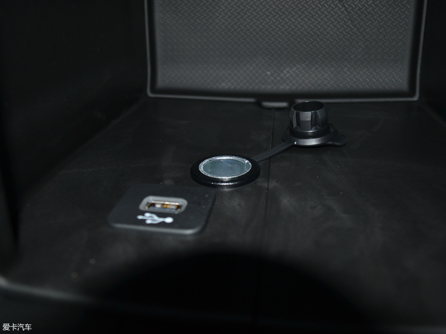 2017R 3.6L Rubicon Reconʮذ