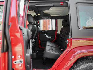 20173.0L SaharaT ſg