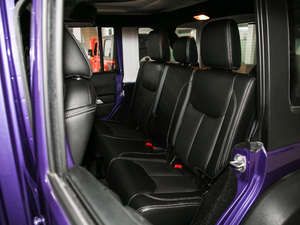 2017款3.6L Rubicon四门舒享版 后排座椅