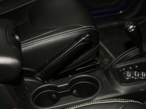 20173.6L RubiconT п؅^