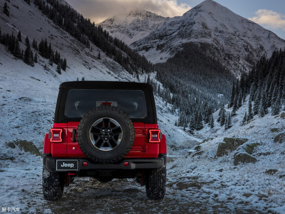 【2018款牧马人_整体外观_2\/234张图片】