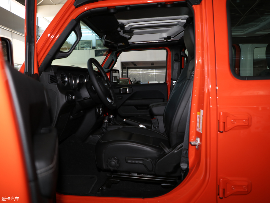 2018R 2.0T SaharaT(mn)