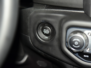 20182.0T SaharaT п؅^