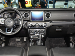 20182.0T SaharaT п؅^