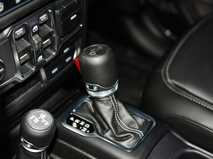 20182.0T SaharaT п؅^