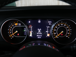 20182.0T SaharaT п؅^