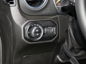 20182.0T SaharaT п؅^