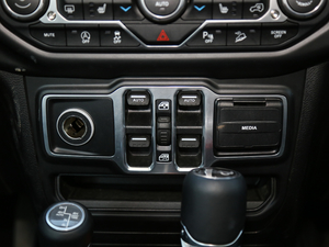 20182.0T SaharaT {܇ƅ^	