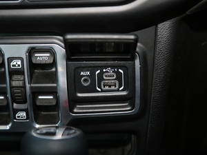 20182.0T SaharaT п؅^