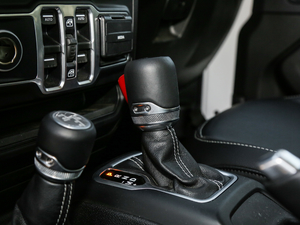 20182.0T SaharaT п؅^