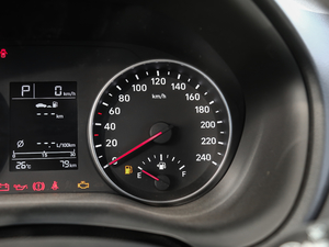 2018款1.6L 自动逸心版 国V 中控区