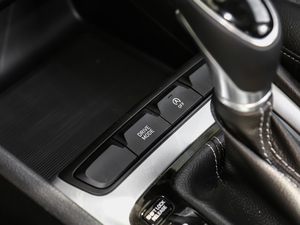 2018款1.6L 自动逸心版 国V 中控区