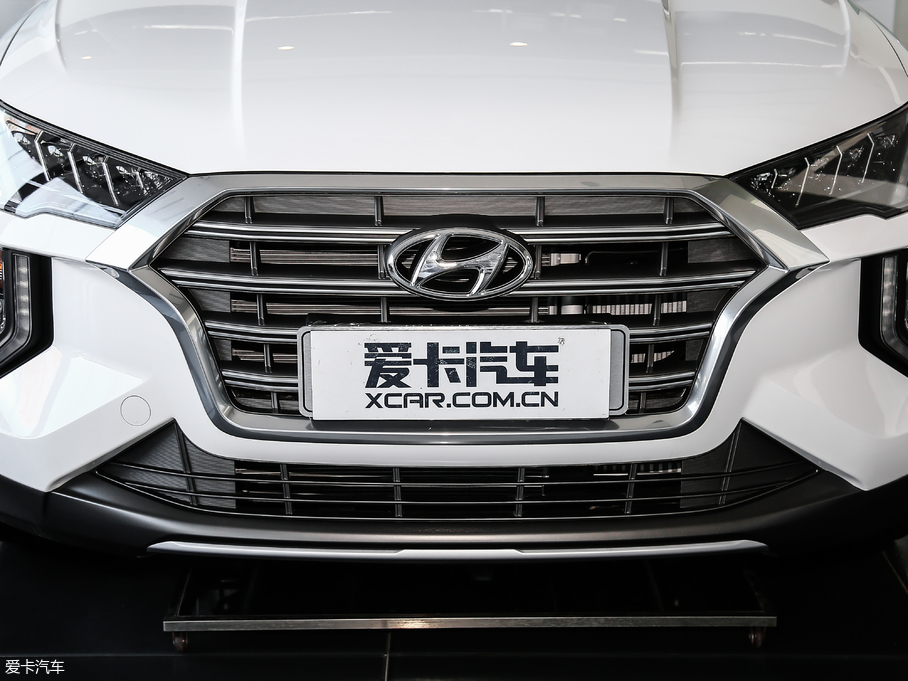 2019;L 280TGDi pxσ(q)r(sh)а (gu)V