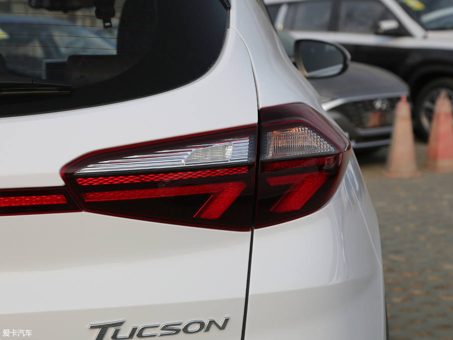 2019;L 280TGDi pxσ V