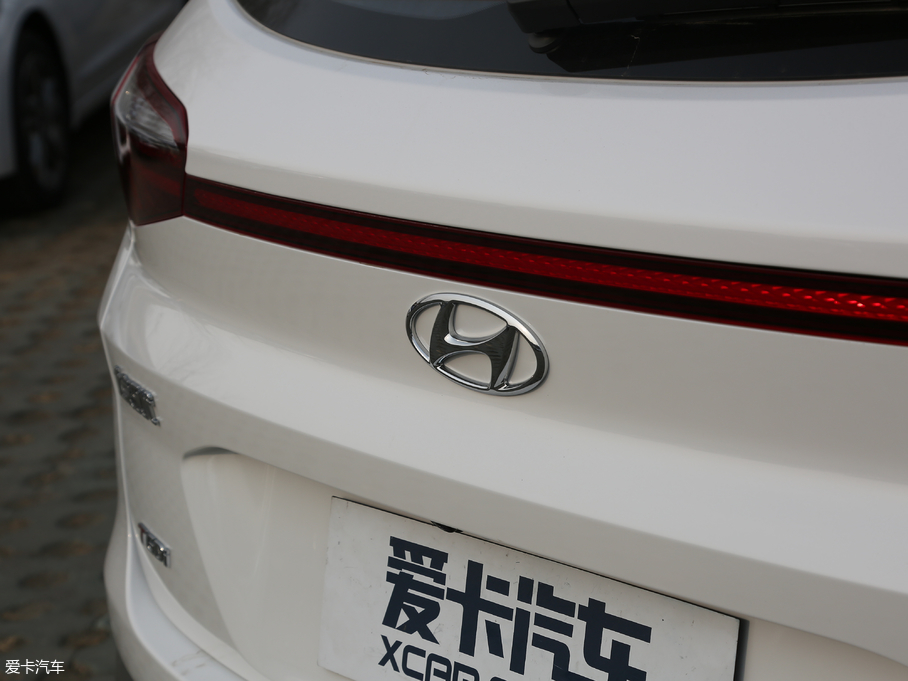 2019;L 280TGDi pxσ V