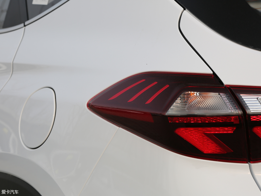 2019;L 280TGDi pxσ(q)(lin) (gu)V