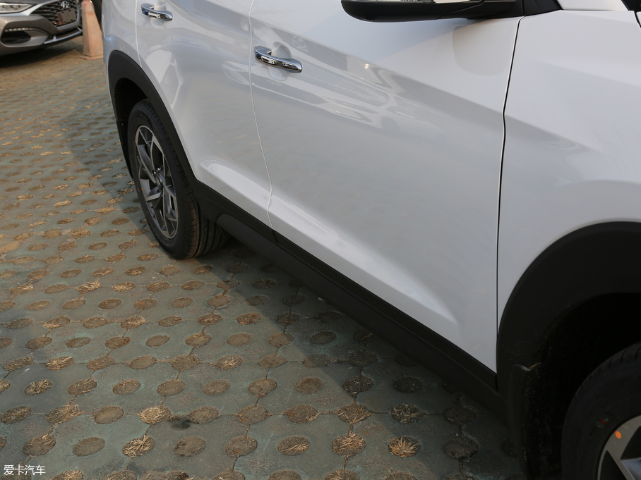 2019;L 280TGDi pxσ V