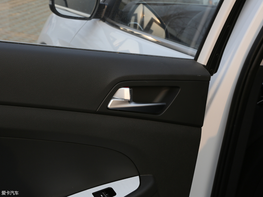 2019;L 280TGDi pxσ V