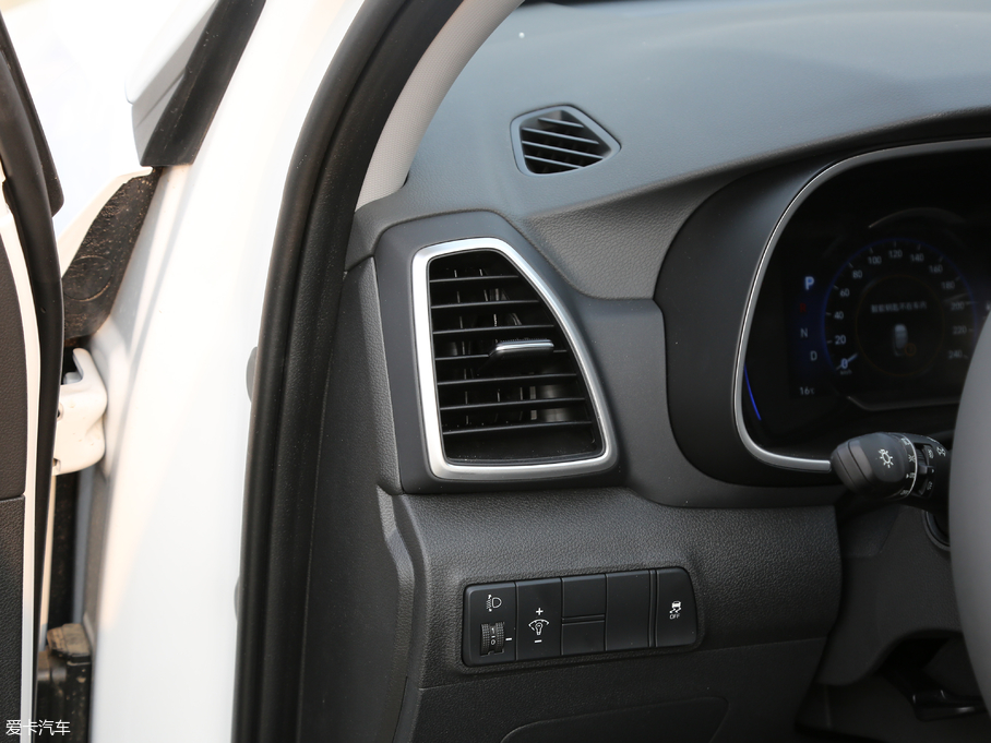 2019;L 280TGDi pxσ(q)(lin) V