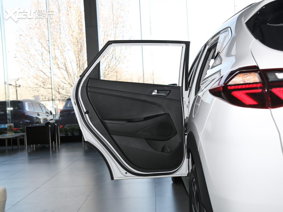 2019;L 280TGDi pxσ(q)r(sh)а VI