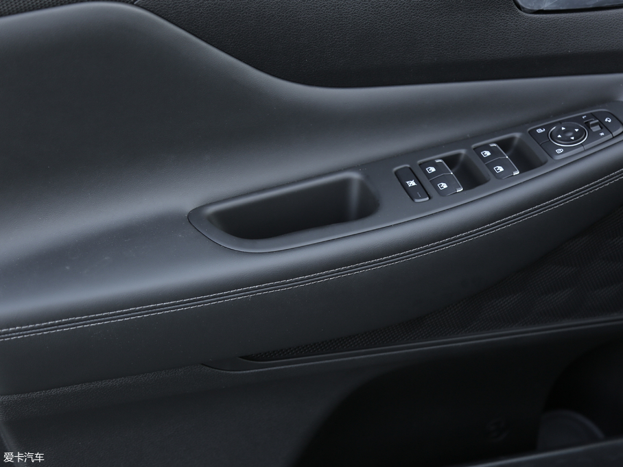 2019F_ Ĵ_ 380 TGDi DLX ԄӃ