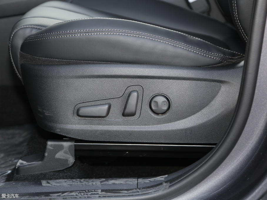 2019F(xin)_(d) Ĵ_(d) 380 TGDi DLX Ԅ(dng)(q)