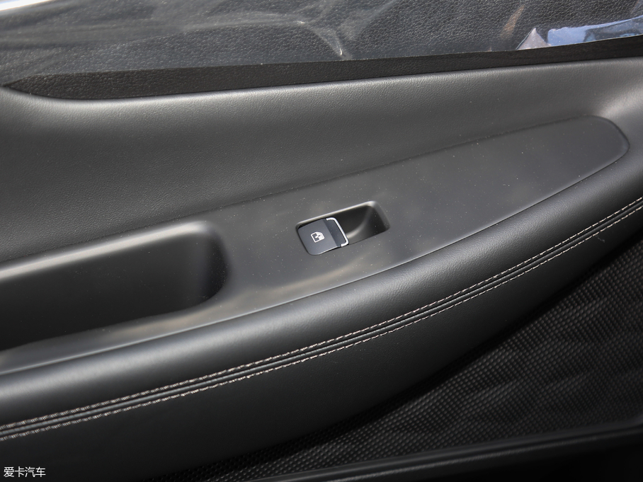 2019F_ Ĵ_ 380 TGDi DLX ԄӃ