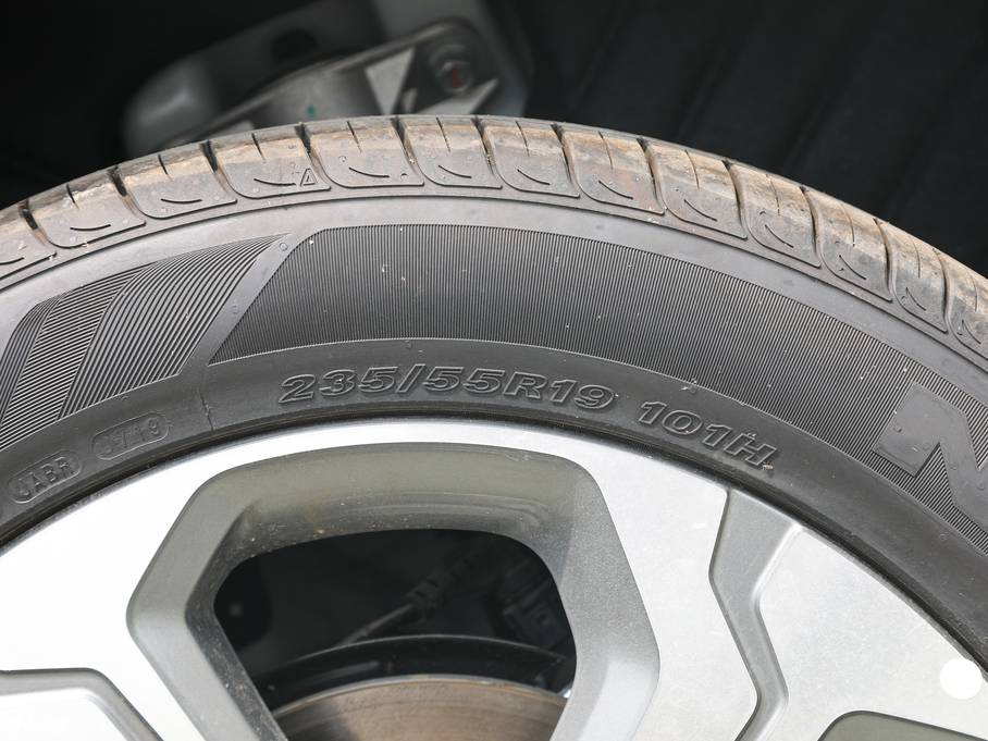 2019F_ Ĵ_ 380 TGDi DLX ԄӃ