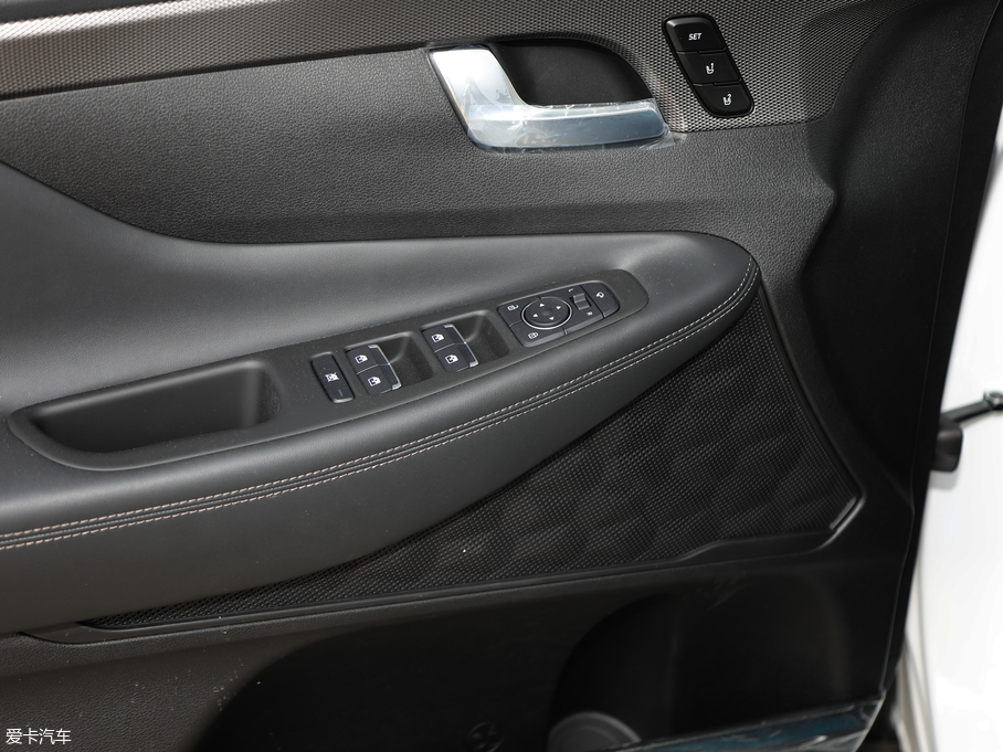 2019F_ Ĵ_ 380 TGDi DLX ԄӃ