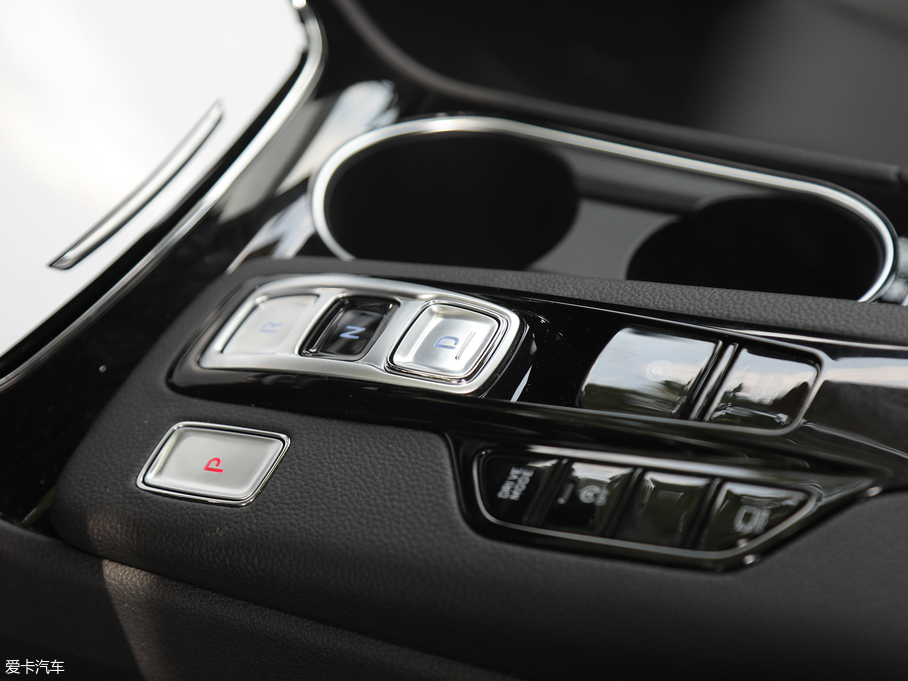 2019F(xin)_(d) Ĵ_(d) 380 TGDi DLX Ԅ(dng)(q)