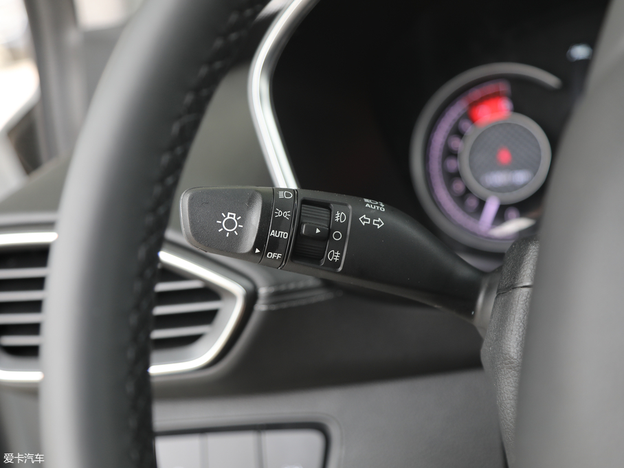 2019F(xin)_ Ĵ_ 380 TGDi DLX ԄӃ