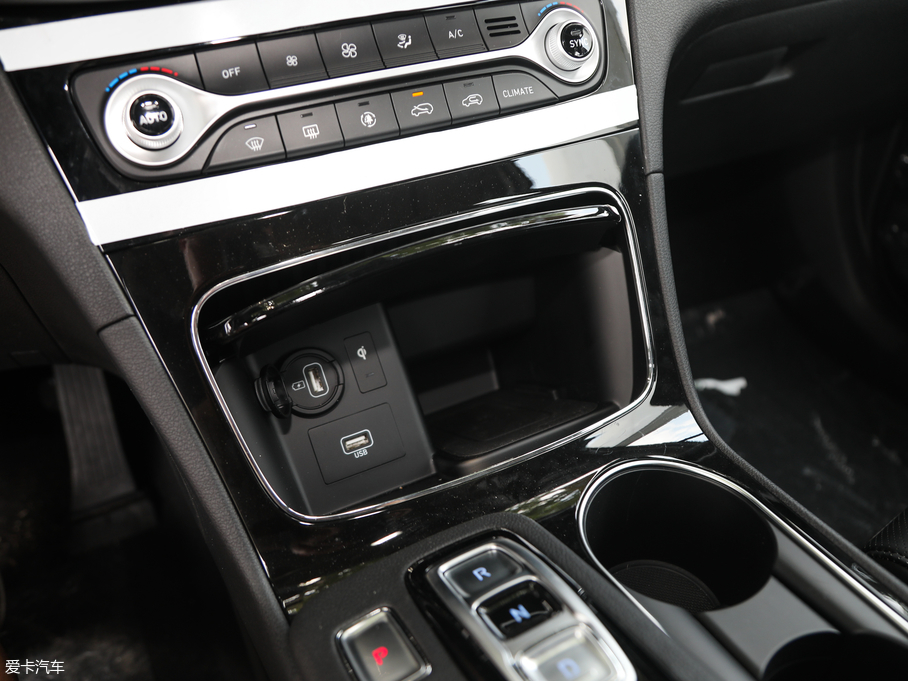 2019F_ Ĵ_ 380 TGDi DLX ԄӃ