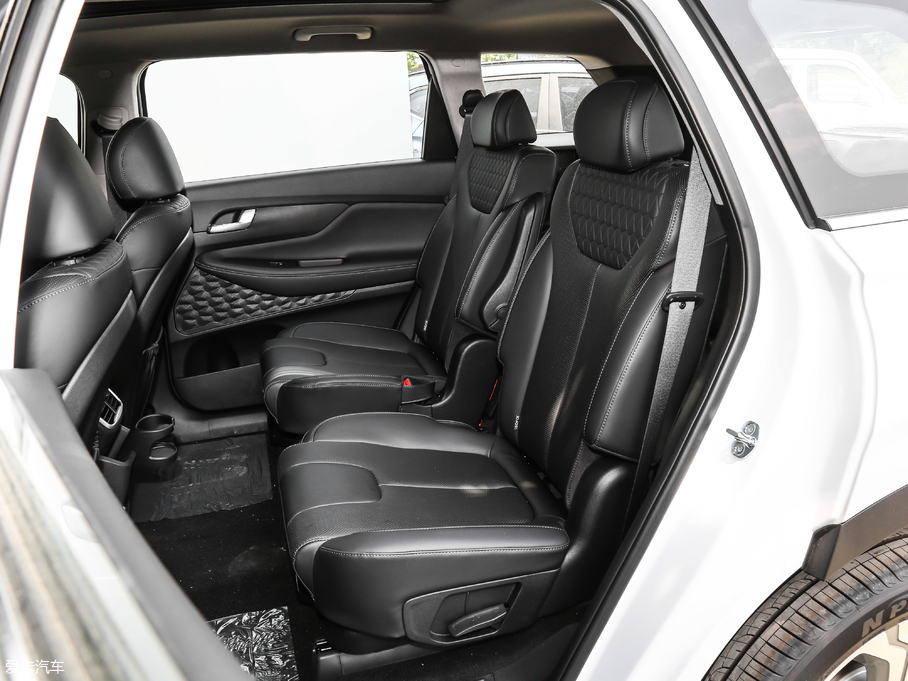 2019F_ Ĵ_ 380 TGDi DLX Ԅ