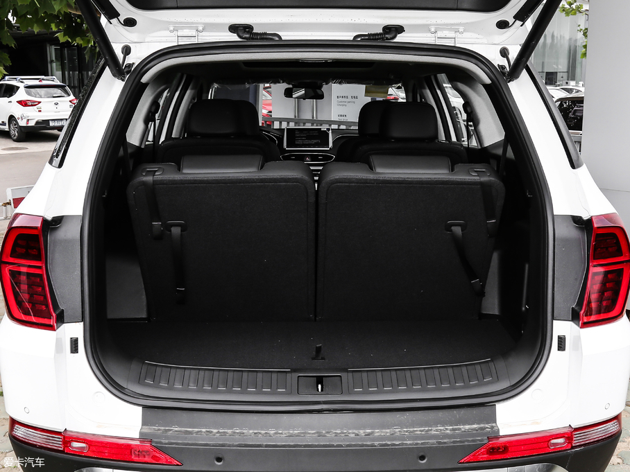 2019F_ Ĵ_ 380 TGDi DLX Ԅ