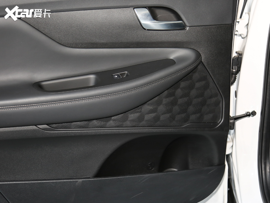 2019F_ Ĵ_ 380 TGDi GLS ԄӃA