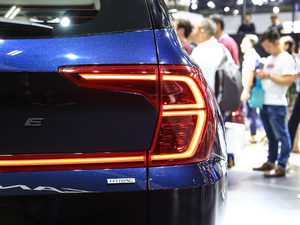 2019Ĵ_ 380 TGDi DLX ԄӃ ^