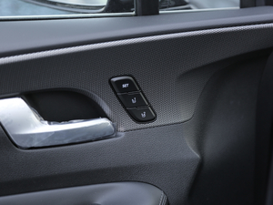 2019Ĵ_ 380 TGDi DLX ԄӃ g