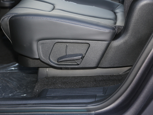 2019Ĵ_ 380 TGDi DLX ԄӃ g