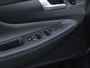 2019Ĵ_ 380 TGDi DLX ԄӃ {܇ƅ^	