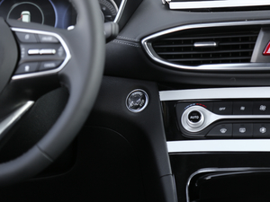 2019Ĵ_ 380 TGDi DLX ԄӃ п؅^