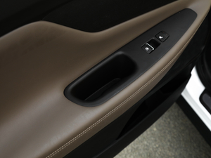 2019Ĵ_ 380 TGDi TOP ԄŞ g