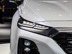 2019Ĵ_(d) 380 TGDi DLX Ԅ(dng)(q)PLUS (x)(ji)^