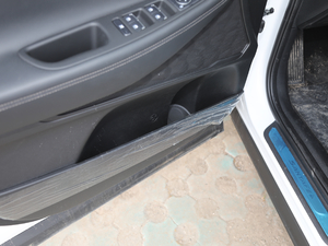 2019Ĵ_(d) 380 TGDi DLX Ԅ(dng)(q) ǰT(mn)(ch)g