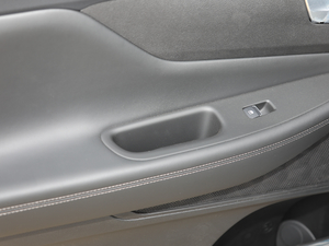 2019Ĵ_(d) 380 TGDi DLX Ԅ(dng)(q) g