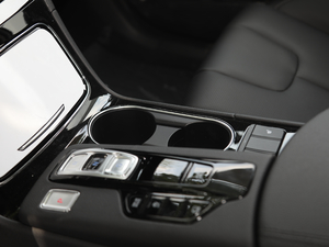 2019Ĵ_ 380 TGDi DLX ԄӃ п؅^