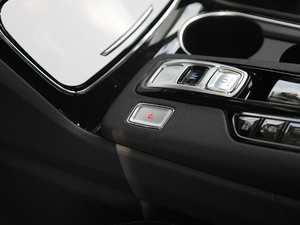 2019Ĵ_ 380 TGDi DLX ԄӃ п؅^